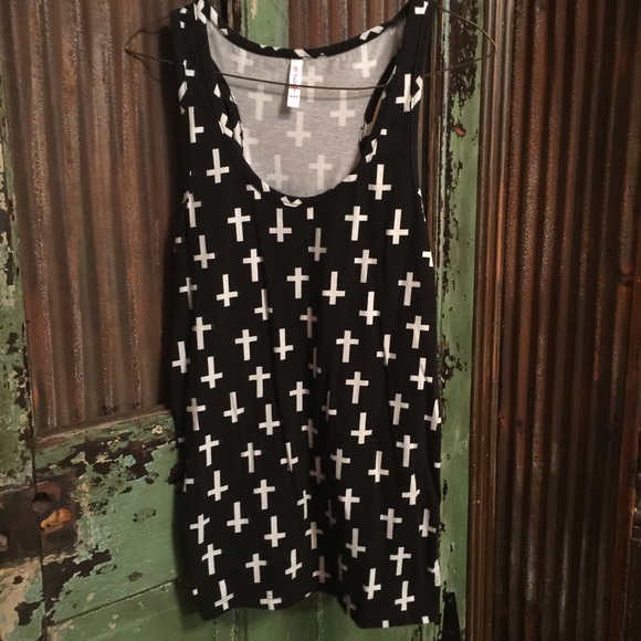 Cross tank ✝