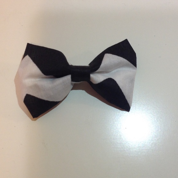 2"x3" black and white handmade bow