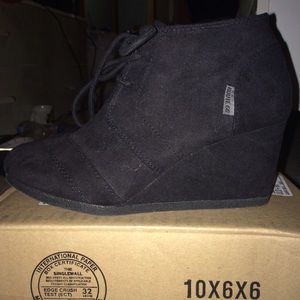 Black wedge ankle booties