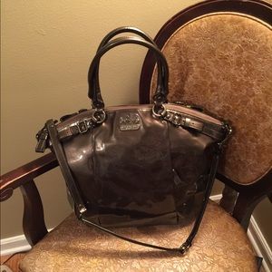 EUC Coach Madison Patent Lindsey handbag in Pewter