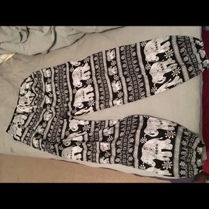 Black & white jogger pants