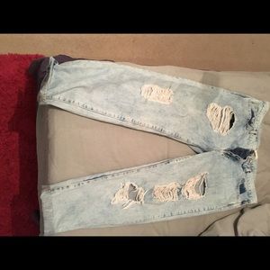 Distress boyfriend jeans