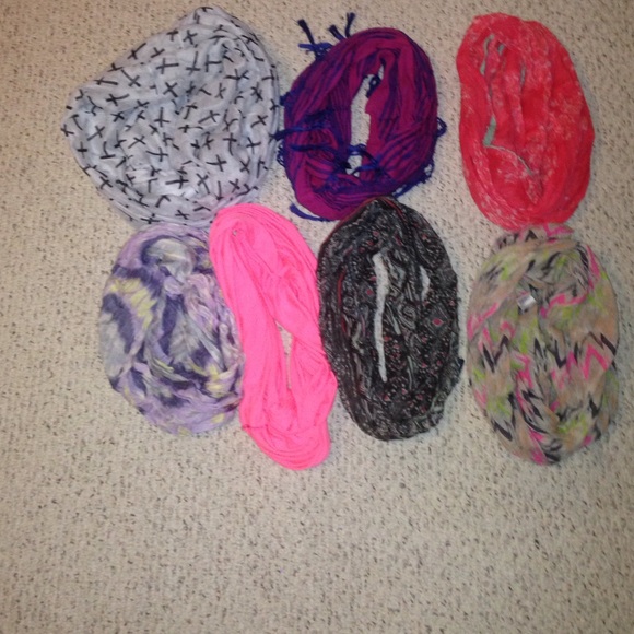 Scarves(American Eagle)