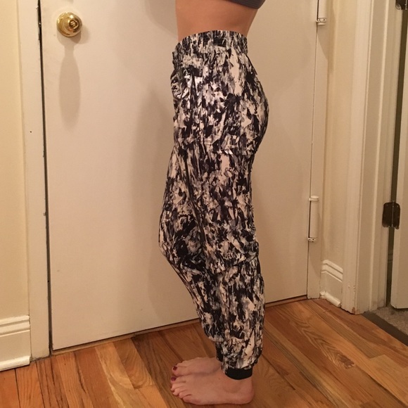 Nike Pants - FINAL PRICE DROP⭐️NWOT Nike Dri-Fit Athletic Pants