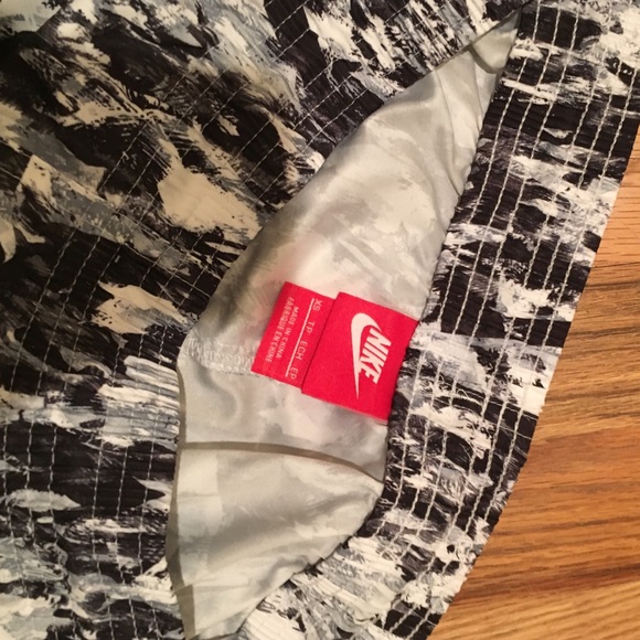 FINAL PRICE DROP⭐️NWOT Nike Dri-Fit Athletic Pants - Picture 3 of 3