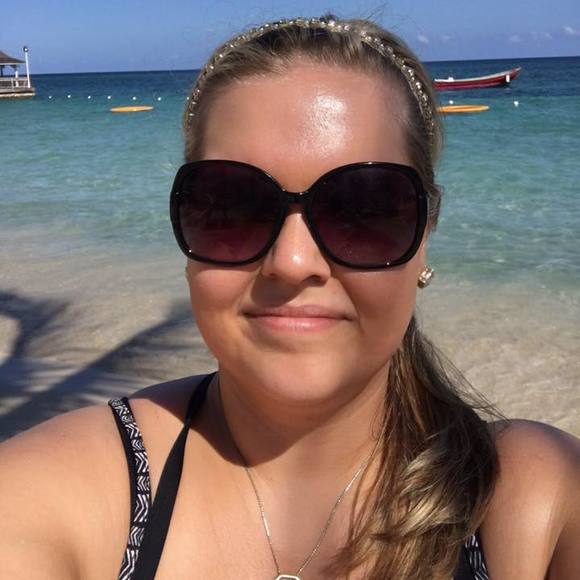 Meet your Posher, Trista - Picture 2 of 2