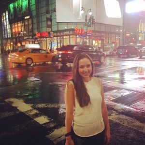 Meet your Posher, Anna