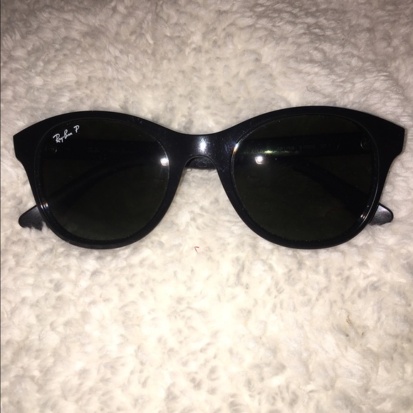 Authentic Black Ray Bans - Picture 2 of 4