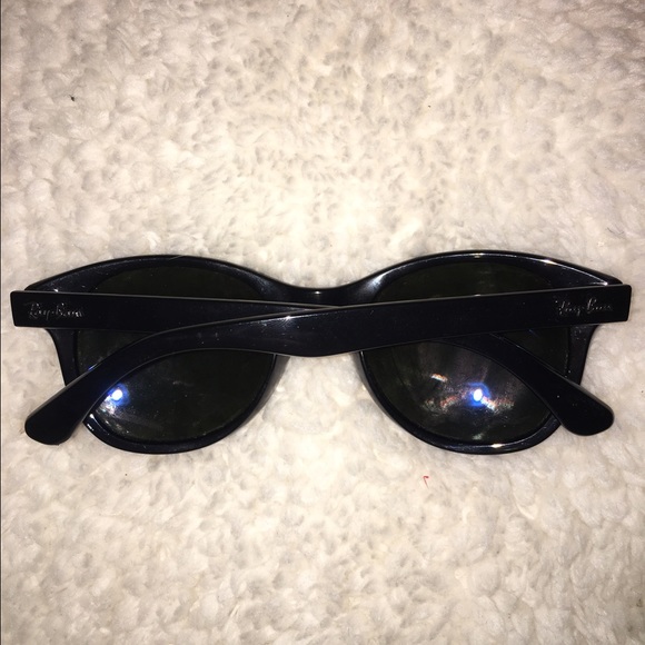 Authentic Black Ray Bans - Picture 3 of 4