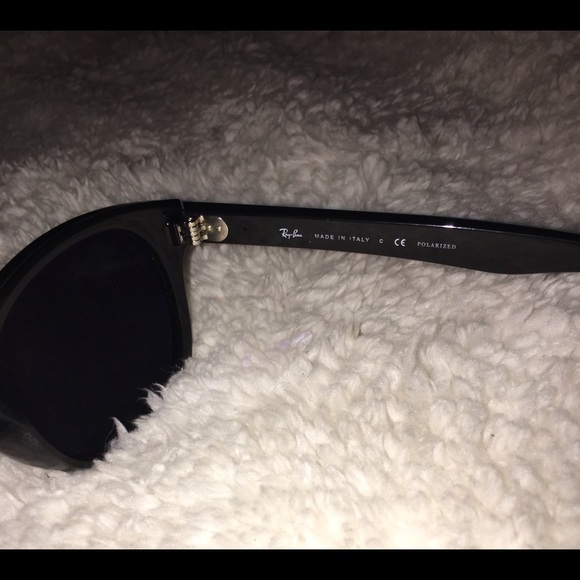 Authentic Black Ray Bans - Picture 4 of 4