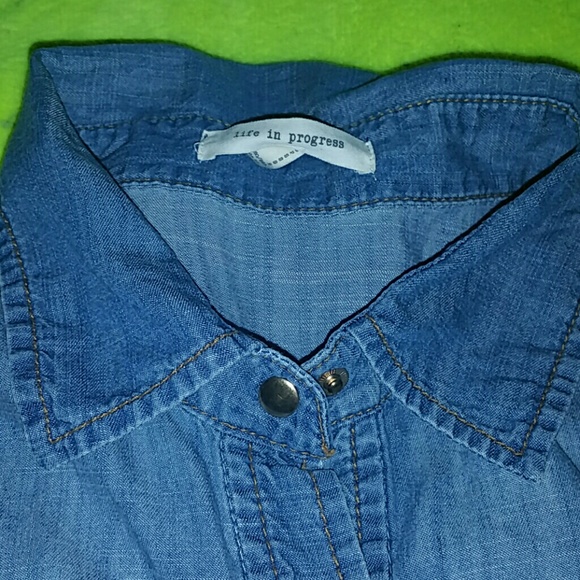 "Life in progress" denim button down - Picture 3 of 4