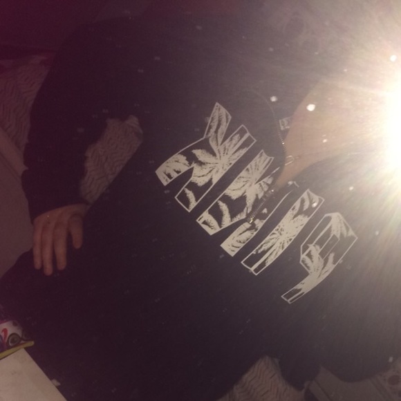vs PINK black half zip