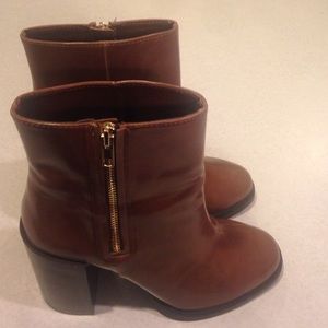 Unused Brown heeled boots