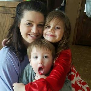 Meet your Posher, Shana