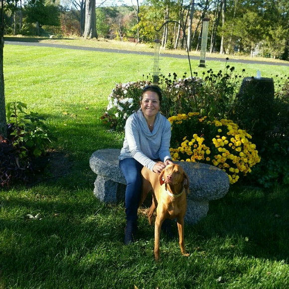 Meet your Posher, Sophie - Picture 2 of 4