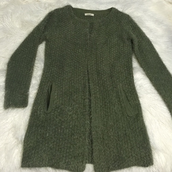 🚫SOLD🚫 LF olive green cardigan