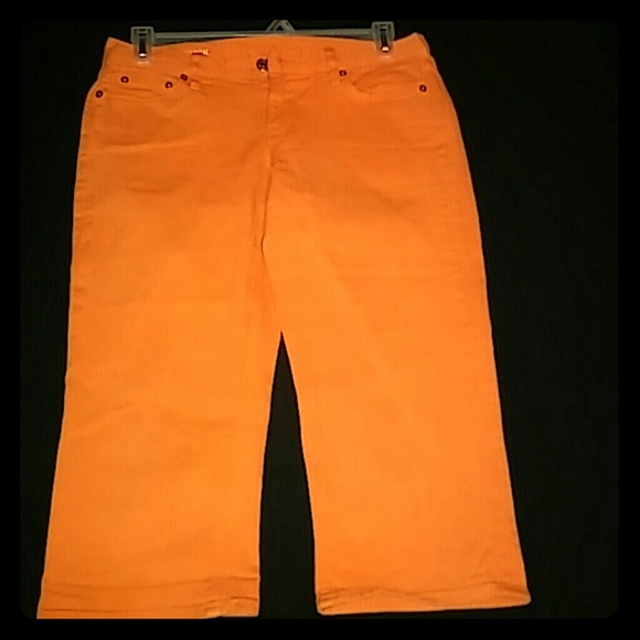 Capri Jeans