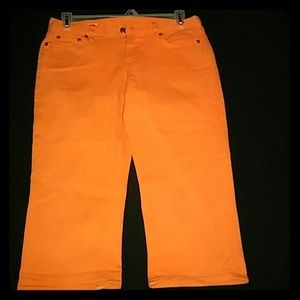 Capri Jeans
