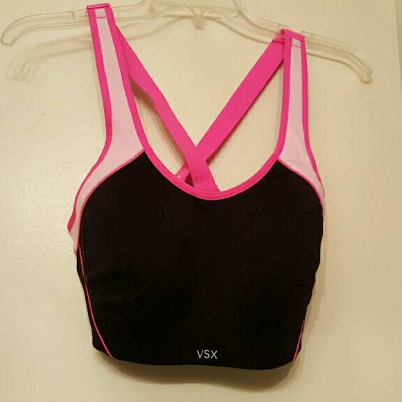 NWOT Victorias Secret VSX sports bra