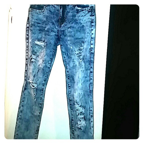 Bleached Washed Jeans