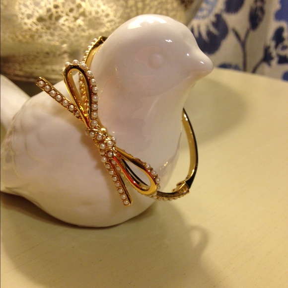 kate spade Jewelry - ♠️Kate Spade pearl bow bracelet