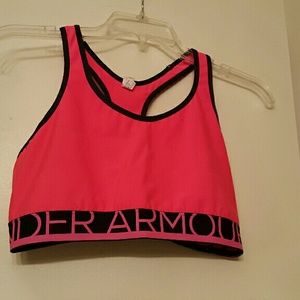 NWOT Under Armour sports bra size Large