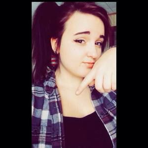 Meet your Posher, Katelynn allene