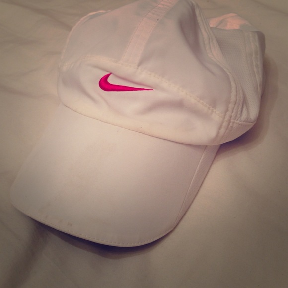 Nike running hat