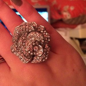 Forever 21 rose ring, never worn!