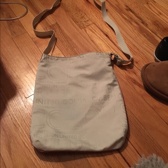 United colors of benneton crossbody