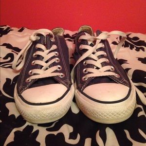 Navy converse