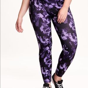 Old Navy 3X Patterned Compression Leggings NWOT