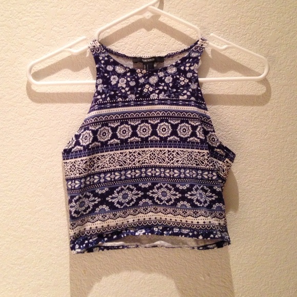 Forever 21 Tops - Forever21 blue and white crop top