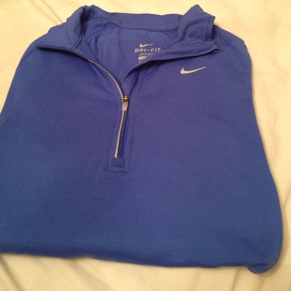 🎀1HOUR SALE🎀Nike running pull over