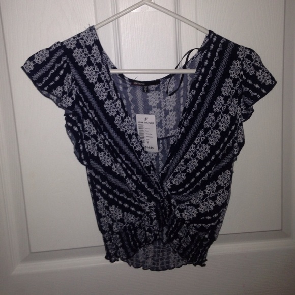 Crop top