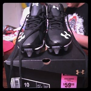 Under Armour Saber D Football Cleats