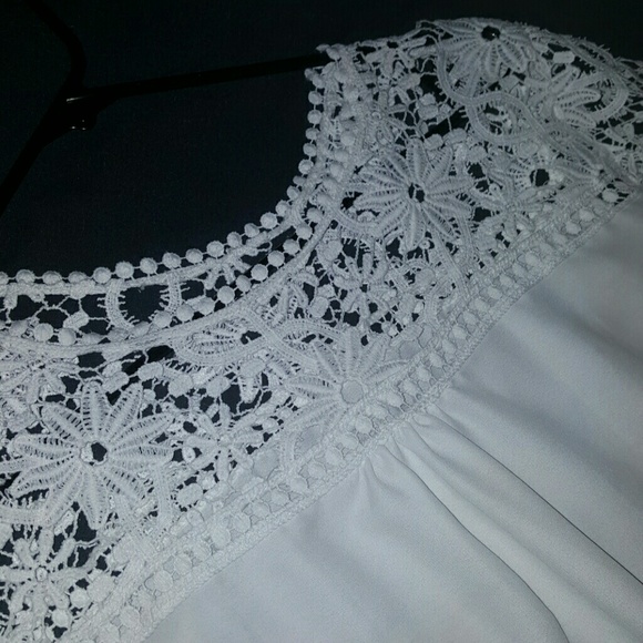 Blouse - Picture 2 of 2