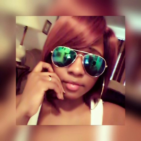 Meet your Posher, Jeana