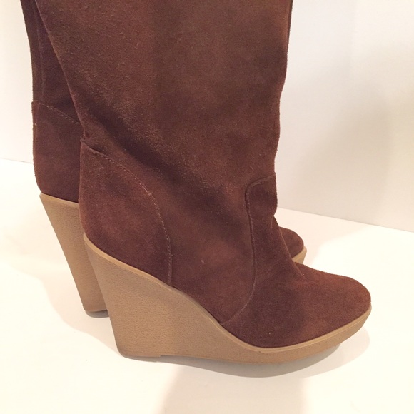 Kelsie Dagger Over the knee suede boots