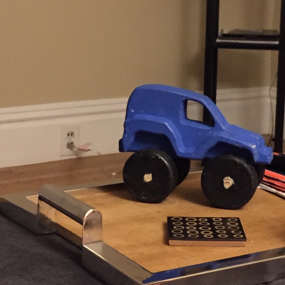 Meet your Posher, Jessica - Picture 1 of 1