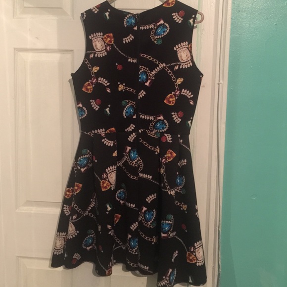 Used in perfect condition only worn once - Picture 2 of 3