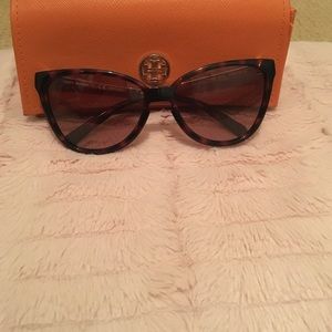 Tory Burch Modern Foldable Sunglasses