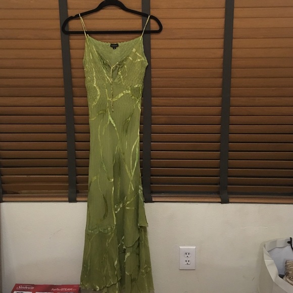 Green maxi komarov dress