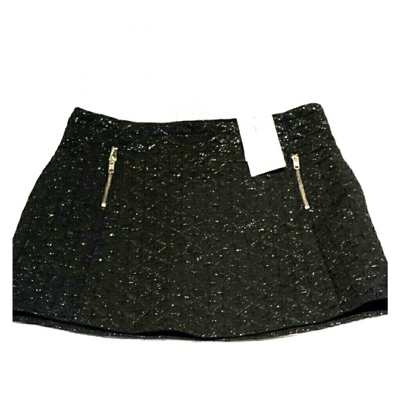 NEW --Skirt Black