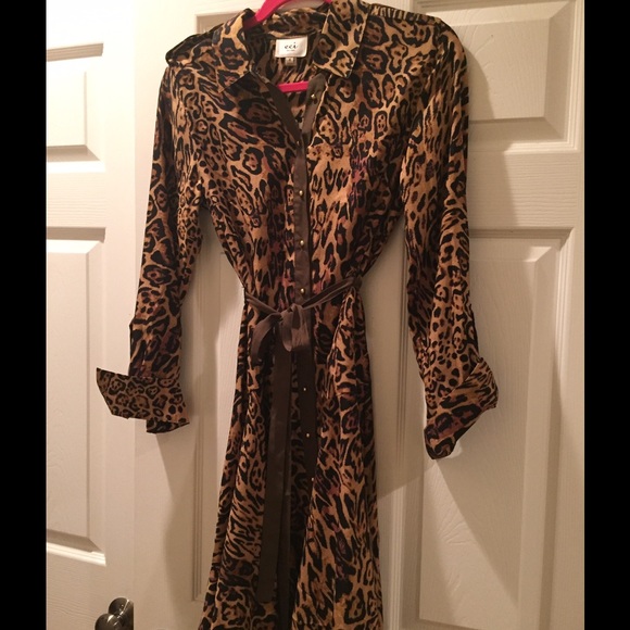 Sweet dress only worn once.