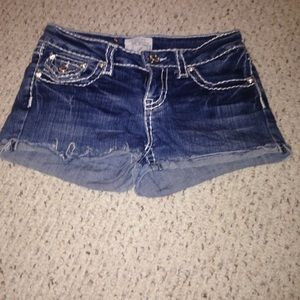La Idol Jean shorts