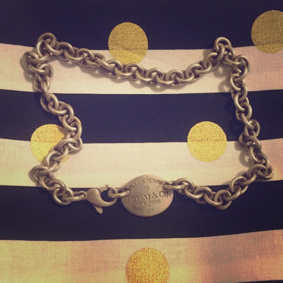 SOLD-Authentic Tiffany Necklace