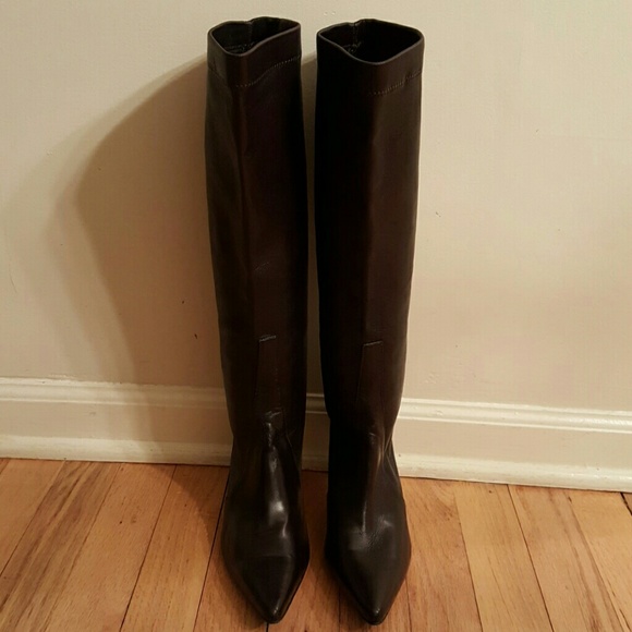 Cole HAAN chocolate brown leather boots  (new )
