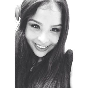 Meet your Posher, Cynthia