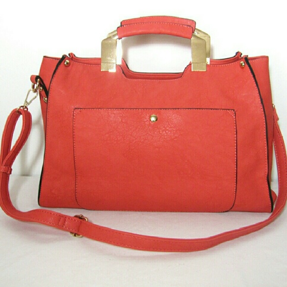 Handbags - NWT Coral Tote with Gold Metal Handlea